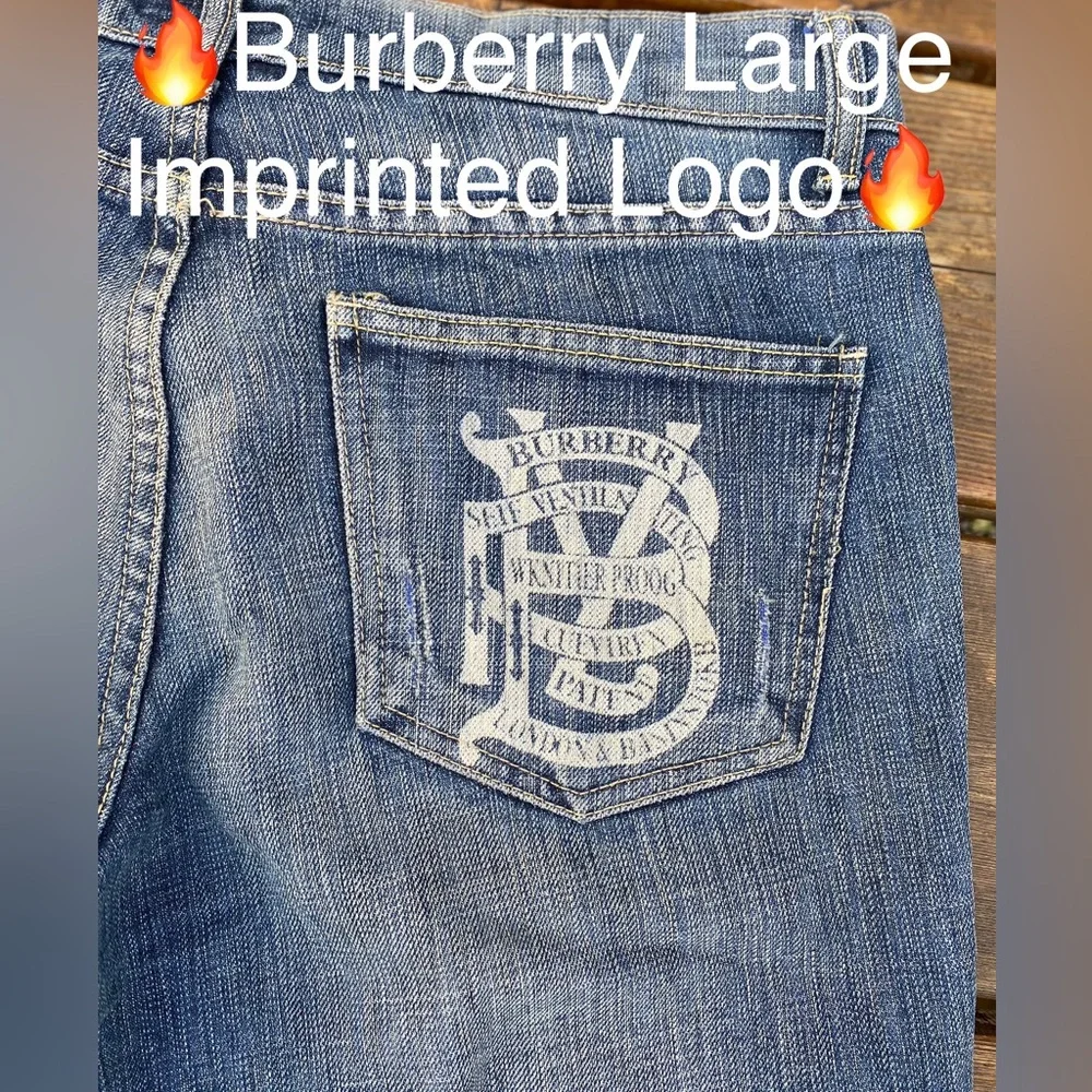 BURBERRY Distressed/Large LOGO 5 Pocket/straight leg Jeans🔥EUC🔥30”waist,UNISEX - Picture 1 of 16